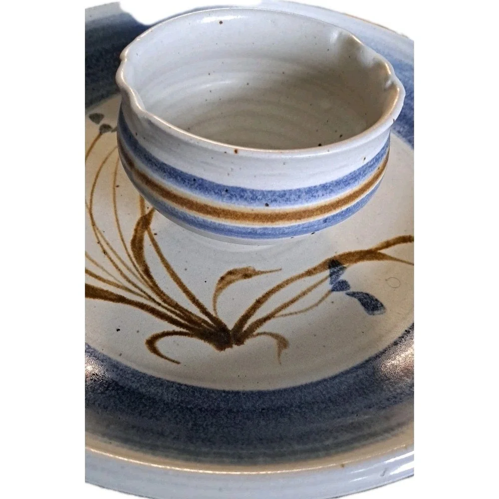Studio Pottery Chip‎ & Dip Hand Thrown Artist Signed Blue Wildflowers 13.5